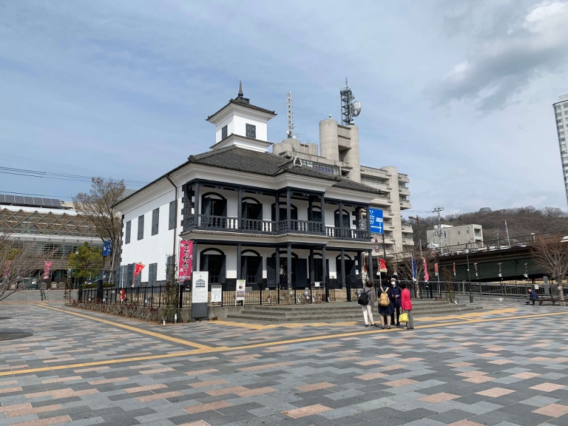 JR甲府駅北口よっちゃばれ広場